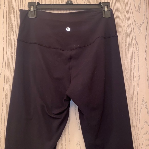 Lululemon leggings. My favorite .Now I have the shorts version. - Picture 3 of 9